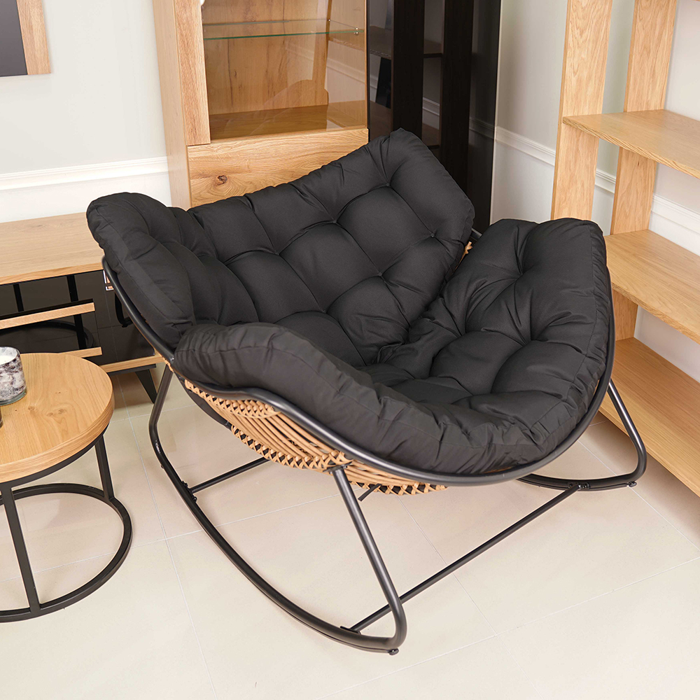 Zahradní houpací křeslo EDI + černé polstrování v ceně