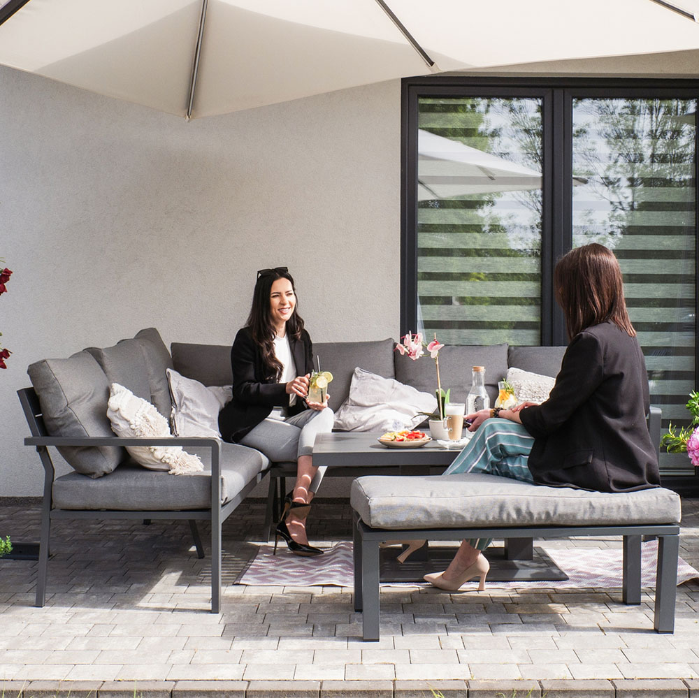 Zahradní sestava k sezení KAVANO | stůl + rohová sedačka + taburet | hliník/šedá | polstry v ceně | ALM9422